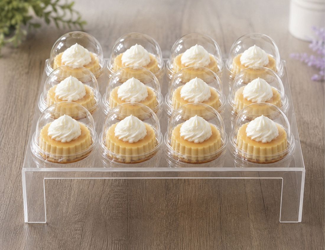 Bandeja de 12 mini flanes con caramelo y copete de crema chantilly